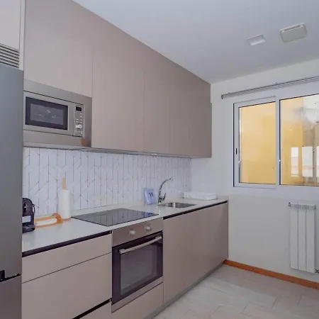 E2, 2 Bedrooms, Terrace, Downtown Apartment Vigo